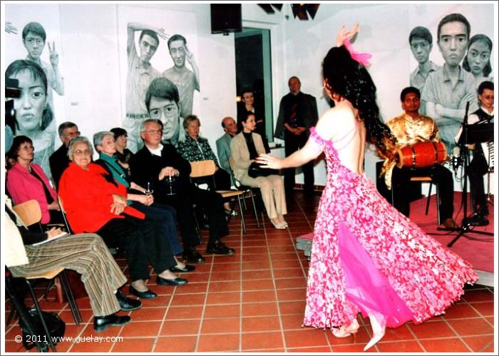 Gülay Princess & The Ensemble Aras, Haus der Kulturen, Halbthurn (2004)