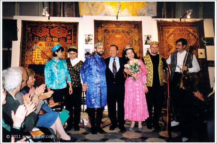 Gülay&The Ensemble Aras together with organizer Ferdi Besim at Gösting Castle, Graz (2000)