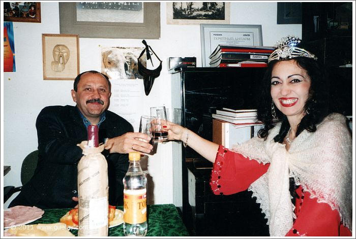 Gülay Princess with Yury Usachev after concert in Moscow (2001)