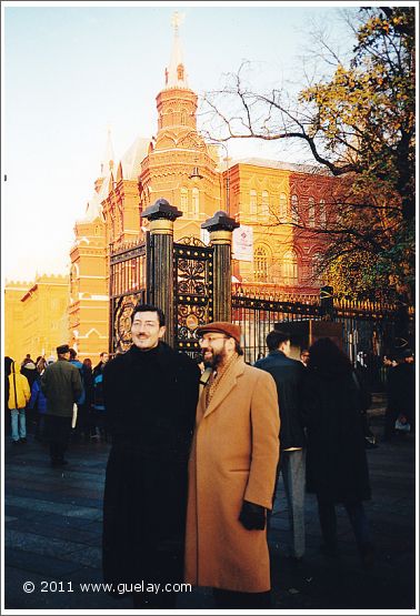 Josef Olt and Nariman Hodjati near Kremlin in Moscow (2001)