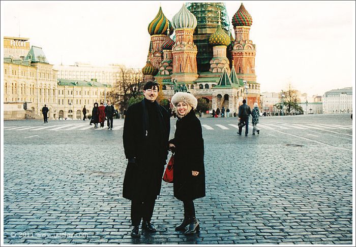 Nariman Hodjati and Gülay Princess at Red Square in Moscow (2001)