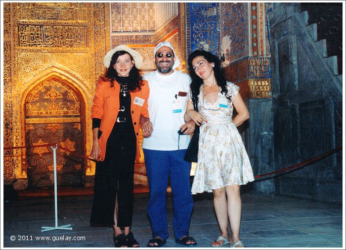 Dilbar, Asim Al-Chalabi and Gülay Princess, Tilya-Kori Mosque, Registan, Samarkand (1997)