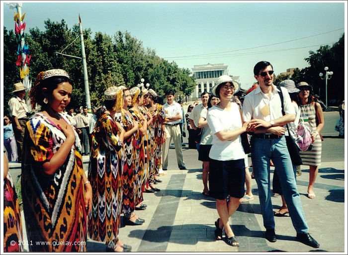 Feng-Chiu and Nariman at Sharq Taronalari Music Festival in Samarkand (2003)