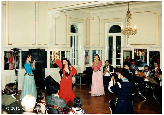 The Ensemble Aras at Volksliedwerk, Vienna (1994)
